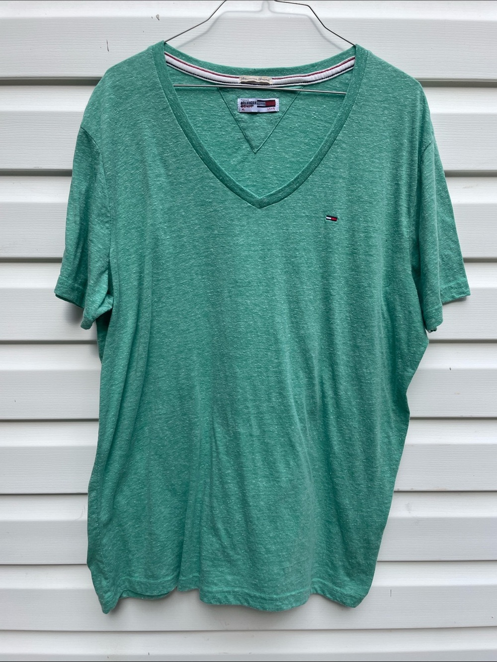 Tommy Hilfiger Men’s V-Neck Tee in Heather Mint Green